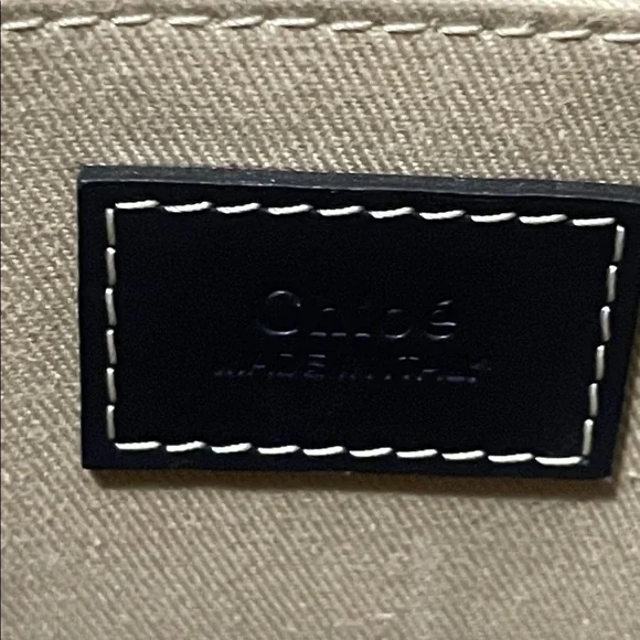 Chloè Woody Canvas Hand Bag - Picture 8 of 9